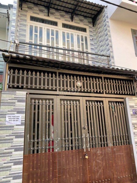 Chính chủ cho thuê gấp nhà nguyên căn, 4x15m. 2 phòng ngủ, 2wc. Gần vòng xoay Phú Lâm