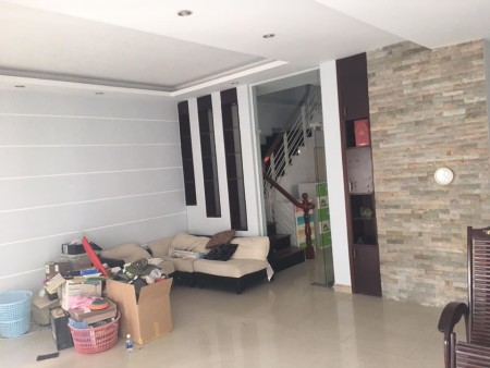 Cho thuê gấp biệt thự mini mặt tiền đường Trần Kế Xương, 140m2. 3 phòng ngủ, 3wc. LH 0902.454.186