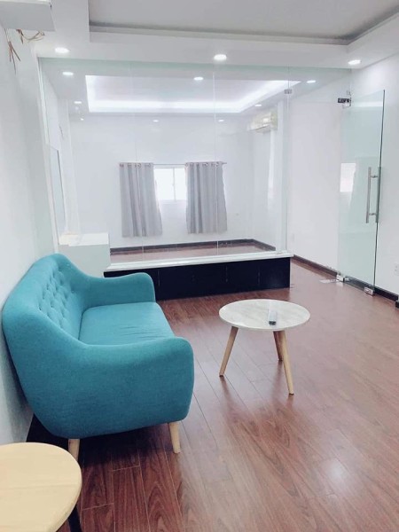 Cho thuê nhà chung cư lầu 4, số 280 Cống Quỳnh Q.1 ngay mặt tiền đường