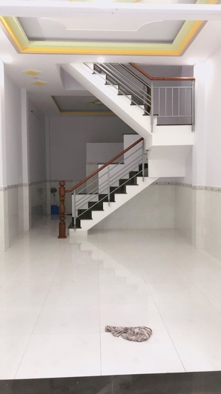 Cho thuê nhà nguyên căn . Phường Bình Hưng Hoà . Quận Bình Tân. X13 1 lầu 2 phòng. Giá: 8tr500/tháng