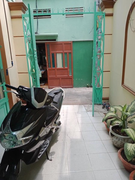 Cần cho thuê nhà NC . Hẻm 1sẹc Nguyễn thuợng Hiền quận Phú Nhuận