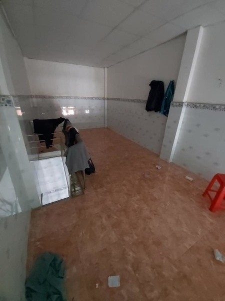 Nhà cho thuê, hẻm 588/... đường Huỳnh Tấn Phát, p. Tân Phú, Quận 7. Giá cho thuê: 6tr/tháng