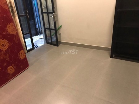 Nguyên căn rộng 20m2, 1 trệt, 1 lầu cho thuê giá 6.5 triệu/tháng. ĐC Phan Văn Trị, Bình Thạnh