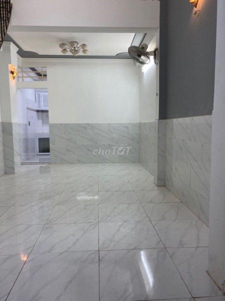Cho thuê nguyên căn rộng 40m2, giá 1 triệu/tháng, 3 tầng, đc Lê Văn Sỹ, Quận 3