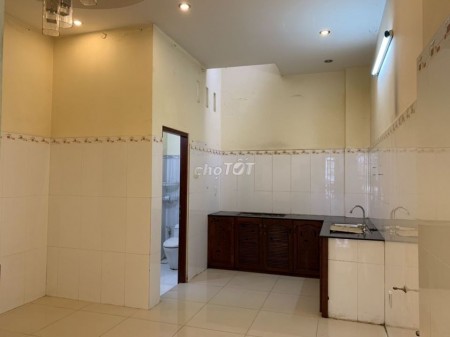 Chủ cần cho thuê nhà rộng 72m2, 2 tầng, đc 27 lô K Cư Xá Phú Lâm, Quận 6, giá 14 triệu/tháng