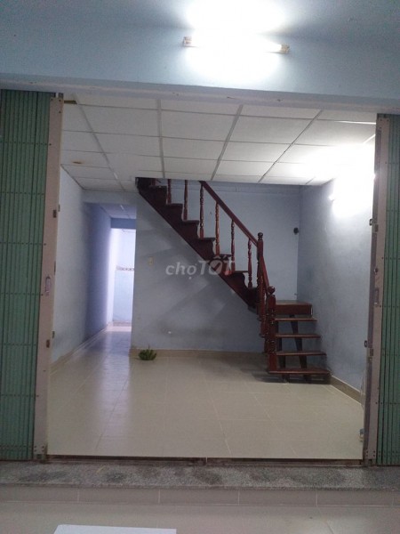 Cho thuê nhà hẻm 131/11/5/5 Tây Lân, Bình Tân, giá 5 triệu/tháng, dtsd 68m2, LHCC