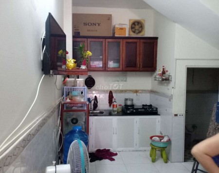 Chủ cho thuê nguyên căn rộng 70m2, 2 PN, giá 8.5 triệu/tháng, lhcc 0943480467