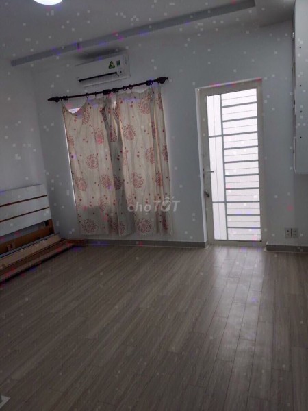 Nguyên căn đường Nguyễn Ngọc Lộc Quận 10 cần cho thuê giá 12 triệu/tháng, dtsd 24m2