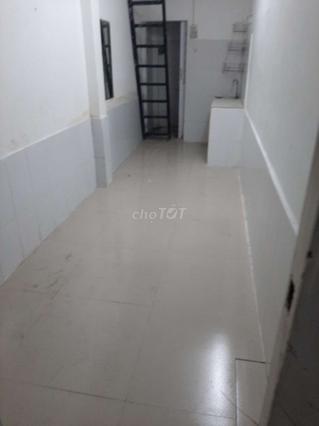 Hẻm an ninh 261 Chu Văn An, Bình Thạnh cần cho thuê nguyên căn rộng 16m2, giá 4 triệu/tháng