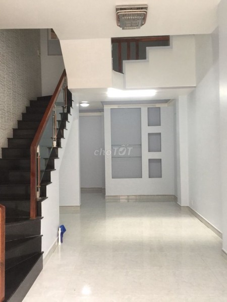 Nguyên căn rộng 180m2, 1 trệt, 1 lửng, 3 lầu, hẻm 66/14 Nguyễn Đình Chiểu, Phú Nhuận, giá 20 triệu/tháng