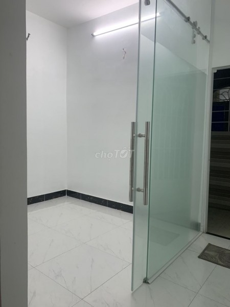 Khu an ninh hẻm 164 Bùi Quang Là, Gò Vấp cần cho thuê giá 8.5 triệu/tháng, dtsd 48m2