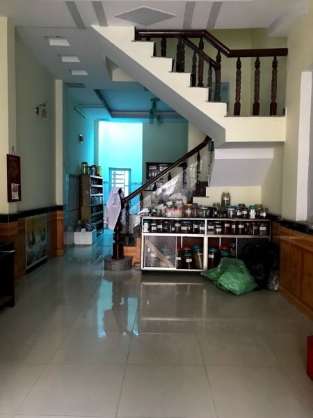 Cần cho thuê nguyên căn rộng 132m2, giá 8.5 triệu/tháng. Hẻm Nguyễn Thị Búp, Quận 12