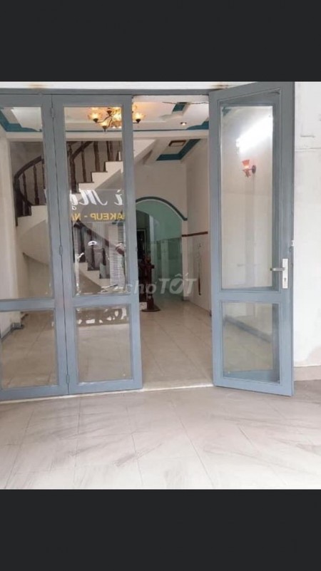 Cần cho thuê nhà tại mặt tiền đường số 3 phường 9 Gò Vấp. dt 72m2 giá chỉ 15triệu/tháng. Liên hệ ngay đừng để lỡ nhà đẹp
