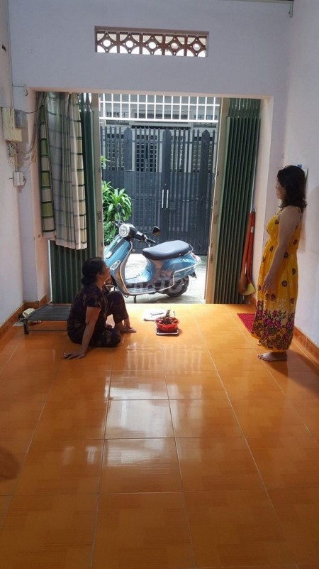 Nhà nhỏ xinh 1 trệt, 1 lầu, dtsd 50m2, 2 PN, giá 5 triệu/tháng. ĐC Nguyễn Tư Giản, Quận Gò Vấp