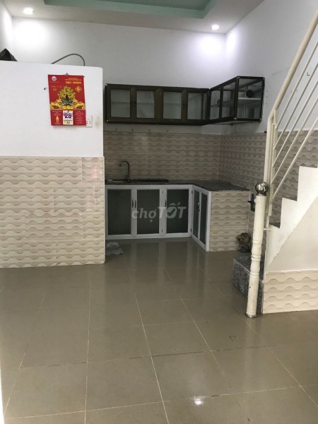 Nhà trống 1 trệt, 1 lầu,d tsd 20m2, hẻm 500 Bùi Văn Ngữ, Quận 12, cho thuê giá 2.5 triệu/tháng