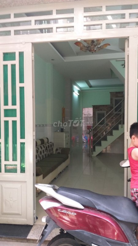 Hẻm 5/36/63B Mễ Cốc, Quận 8 cần cho thuê giá 6 triệu/tháng, dtsd 150m2