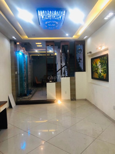 Chủ cho thuê nhà nguyên căn Quận Tân Phú cần cho thuê giá 18 triệu/tháng, dtsd 60m2