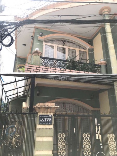 Cho thuê nhà nguyên căn có 2 mặt tiền hẻm 4m. Giá thuê 10 triệu.