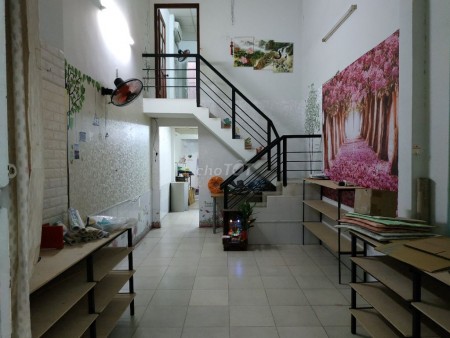 Trống nhà nguyên căn rộng 56m2, 1 trệt, 1 lầu, hẻm 416/10 Thạch Lam, Tân Phú, giá 7 triệu/tháng