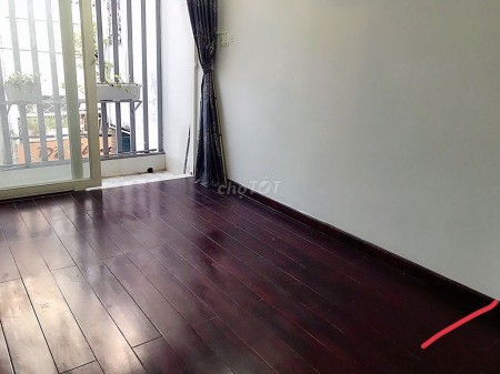 Nhà nguyên căn đang cho thuê giá 12 triệu diện tích 40m2 thông qua 2 đường Lê Văn Sỹ và Trường Sa.