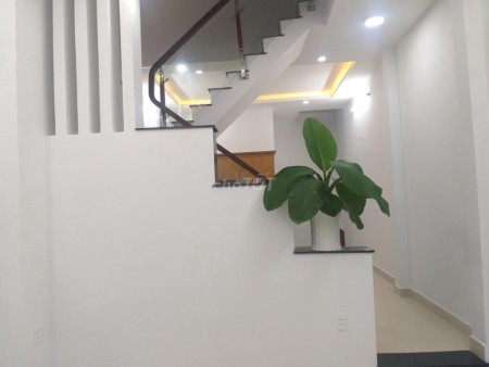 Thạnh Xuân 52, phường Thạnh Xuân, Quận 12 có nhà rộng 52m2 cần cho thuê giá 4 triệu/tháng