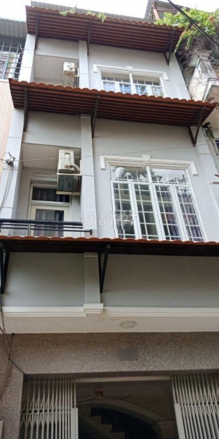 Nhà 3 lầu 4pn lơn ( có thể cải tạo lại thành 7 pn vừa) Full máy lạnh 25tr/tháng