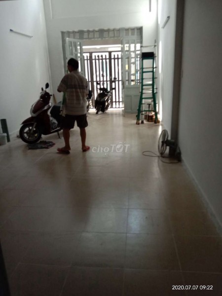 Nguyên căn rộng 80m2, 2 PN, 2 tầng, cửa nẻo kiên cố, giá 7 triệu/tháng, Phạm Đăng Giảng, Bình Tân