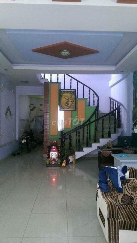 Có nhà hẻm 815/4 Hương Lộ 2, Bình Tân cần cho thuê giá 10 triệu/tháng, dtsd 75m2