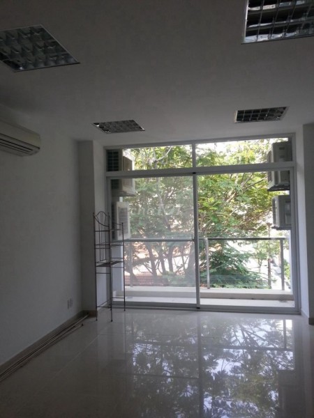 Cho thuê nhà nguyên căn tại hẻm đường Lê Hồng Phong P.10 Q.10. Ai có nhu cầu liên hệ để sở hửu ngay nhà đẹp.