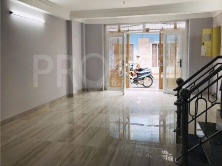 Cho thuê nhà góc 2 mặt tiền. Nhà trống đồng ý thuê có thể giao nhà ngay. Giá 40 triệu