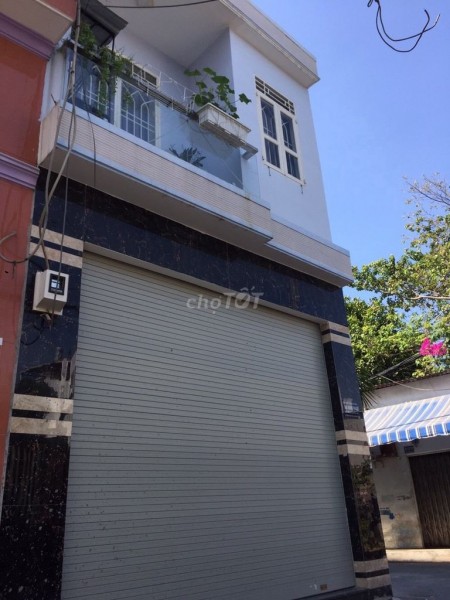 Nhà nguyên căn góc mặt tiền đường Phạm Văn Bạch nhà rộng rãi, mát mẽ, khu dân trí cao