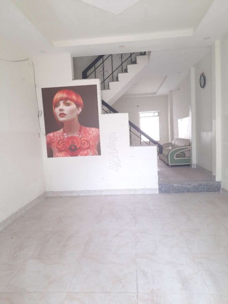 Có nhà hẻm 913 Hà Huy Giáp, Quận 12 cần cho thuê giá 5 triệu/tháng, dtsd 64m2