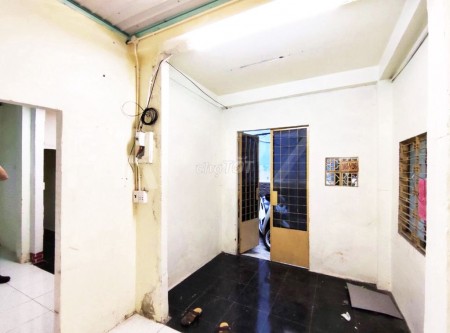 Nhà tại Hồ Thị Kỷ Quận 10 cho thuê giá 11,5 triệu/tháng nhà rộng rãi, mát mẽ.