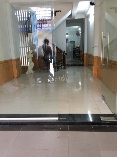 Cho thuê nhà nguyên căn dt 4x20m trên đường Bùi Tá Hán Quận 2