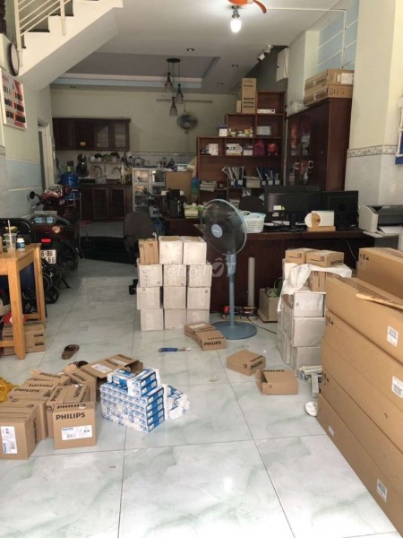 Nhà 2 lầu hẻm 40 Trần Văn Quang Phường 10 Quận Tân Bình. Giá cho thuê 14 triệu/tháng