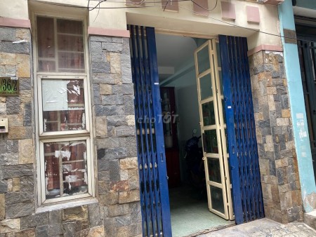 Cho thuê nhà ngyên căn 1 trệt 1 lững 2 lầu 3 phòng 2 nhà vệ sinh tại Đường Trần Huy Liệu Phú Nhuận