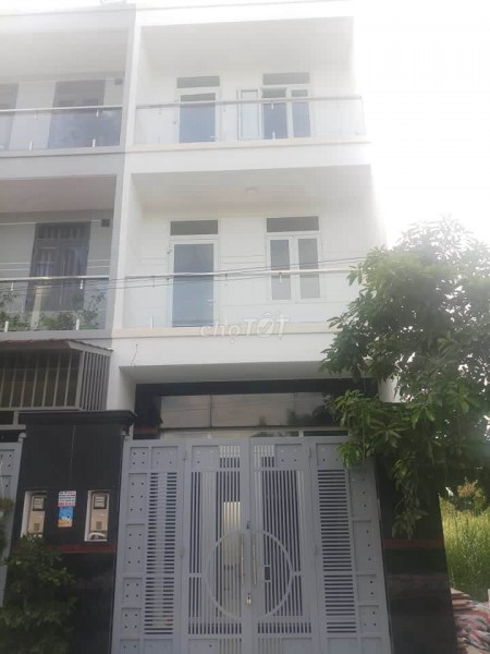 Nhà nguyên căn cho thuê dạng nhà phố liền kề Tại Đào Sư Tích Phước Kiển Nhà Bè. 15.000.000đ/tháng