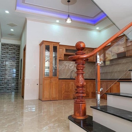 Nhà 1 trệt 1 lầu với tổng diện tích căn nhà 4x20m diện tích sử dụng lên đến 238m2