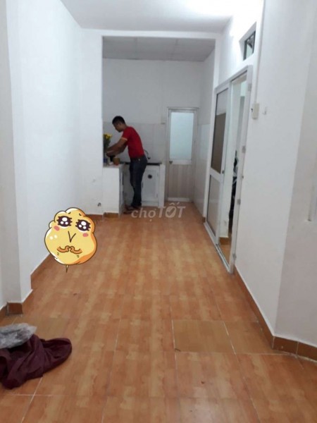 Hẻm 82 Đinh Bộ Lĩnh, Quận Bình Thạnh cần cho thuê nhà nguyên căn rộng 37m2, giá 10 triệu/tháng