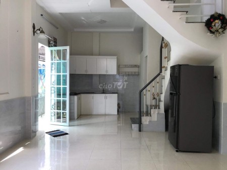 Cho thuê nhà nguyên căn tại Hà Huy Giáp Phường Thạnh Lộc Quận 12. Diện tích 27m2 giá thuê 6 triệu