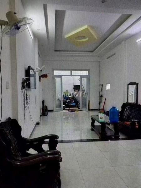 Hẻm xe hơi rộng có nhà rộng 70m2 cần cho thuê giá 6.5 triệu/tháng, đc Nguyễn Duy Cung, Gò Vấp