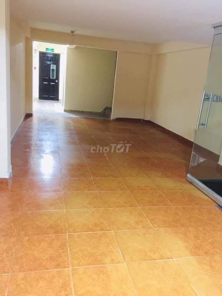 Có nhà hẻm xe hơi Lê Văn Sỹ, Quận 3 cần cho thuê giá 20 triệu/tháng. DTSD 80m2, LHCC