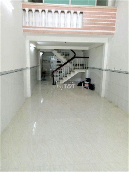 Nhà nguyên căn rộng 80m2, 1 trệt, 1 lầu, sân thượng, giá 15 triệu/tháng, đc Thạch Lam, Tân Phú