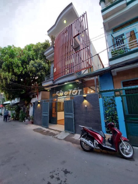 Cho thuê nhà nguyên căn tổng diện tích 80m2 (4x17) Giá cho thuê tháng 15 triệu. Nhà mới, đường lớn