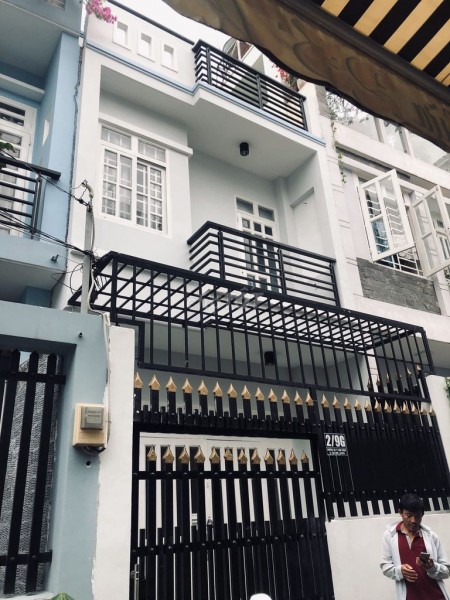 Cho thuê nhà nguyên căn Tại Linh Đông Thủ Đức giá 6 triệu diện tích sử dụng 110m2. Nhà mới kiêng cố hạ tầng hoàn thiện