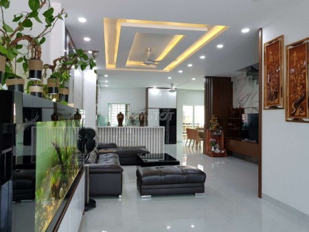 Có nhà hẻm Sư Vạn Hạnh, Quận 10 cần cho thuê giá 65 triệu/tháng, dtsd 160m2