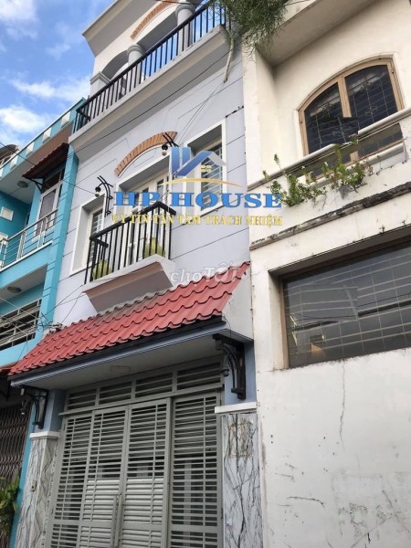 Nhà chính chủ cho thuê tổng diện tích sử dụng 192m2 tại đường Trương Công Định giá thuê 15 triệu