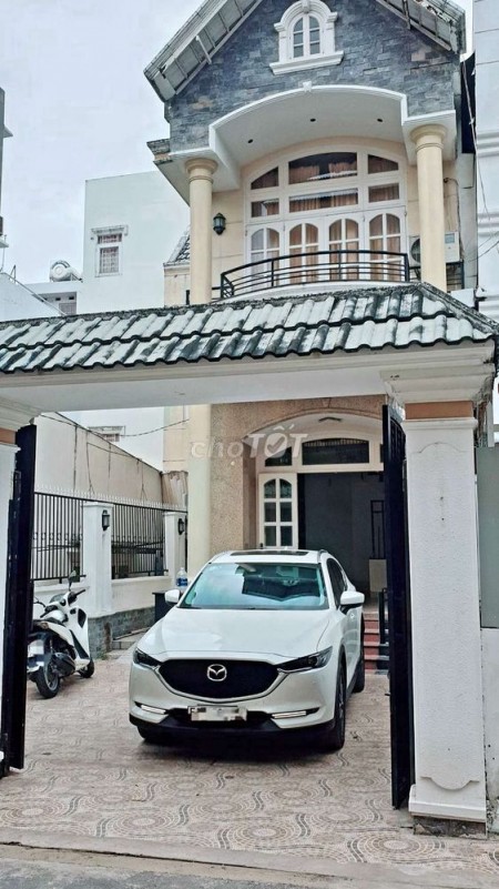 Góc cho thuê nhà tại Quận 2 trên đường Đỗ Quang Phường Thảo Điền tổng diện tích sử dụng 216m2