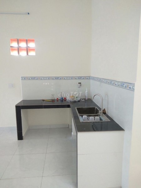 Có nhà mặt tiền số 33A đường số 6, Quận 9 cần cho thuê giá 6.5 triệu/tháng, dtsd 90m2