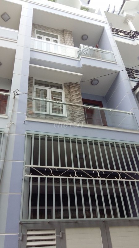 Nhà nguyên căn cho thuê tại Phan Huy Ích Phường 15 Quận Gò Vấp. Giá cho thuê 15 triệu/tháng